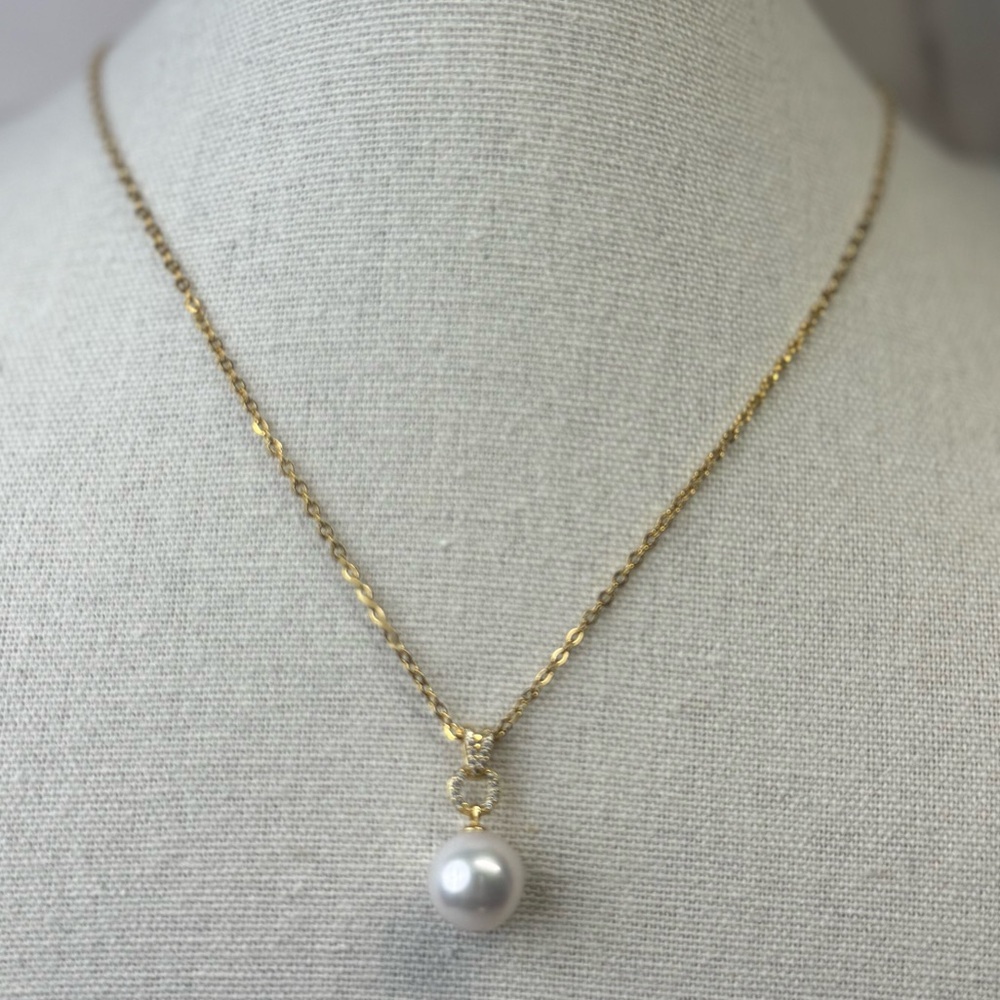 White Pearl Pendant Necklace Gold 925